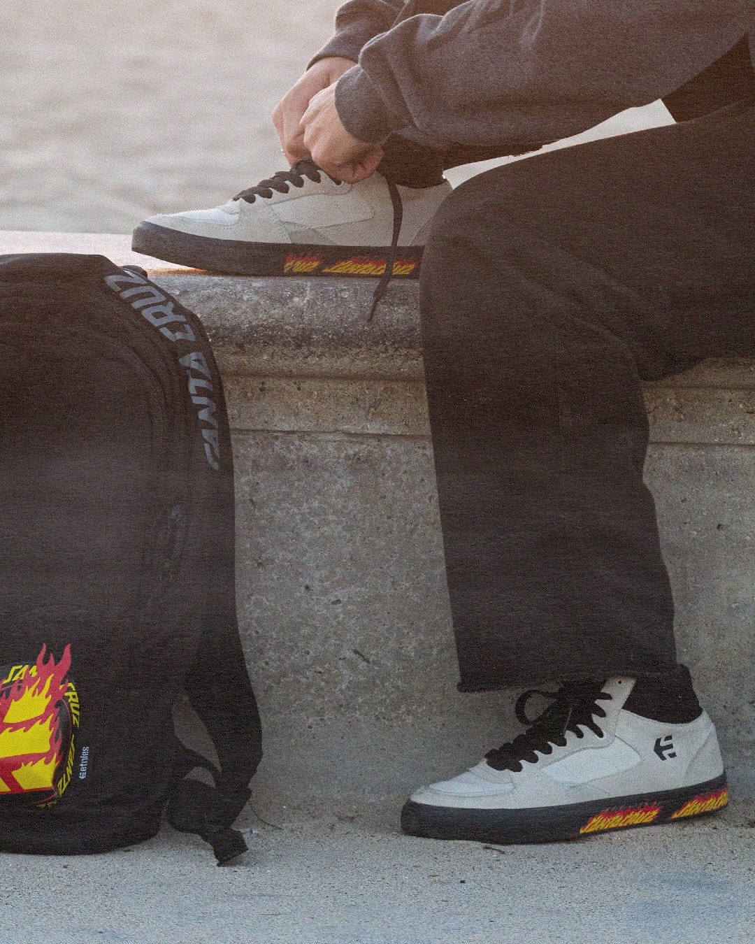 SANTA CRUZ FLAME FADER BACKPACK - Image 3
